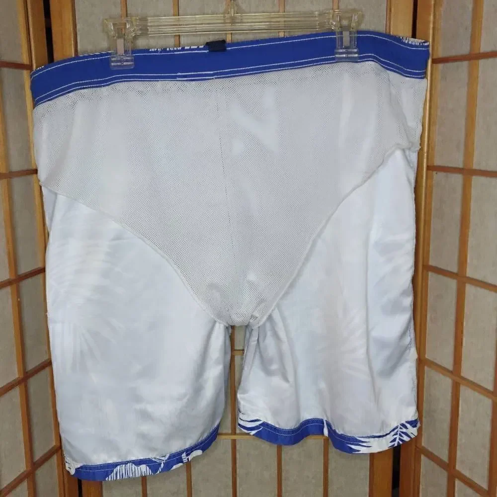 Newport Blue Men's Hawaiian Leaf Pattern Board Shorts Blue Large